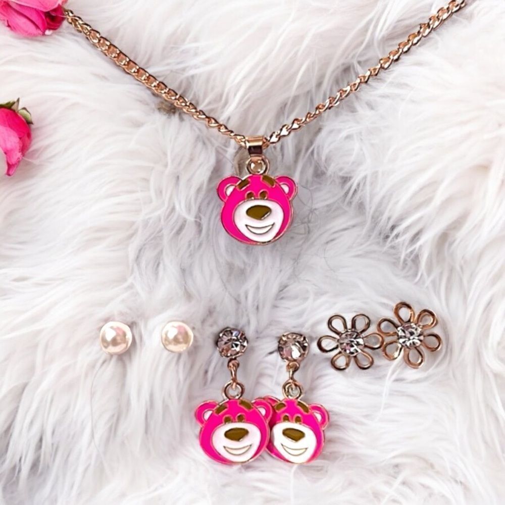 💎2/$30💎 Super Cute Lotso Necklace And Earrings Set